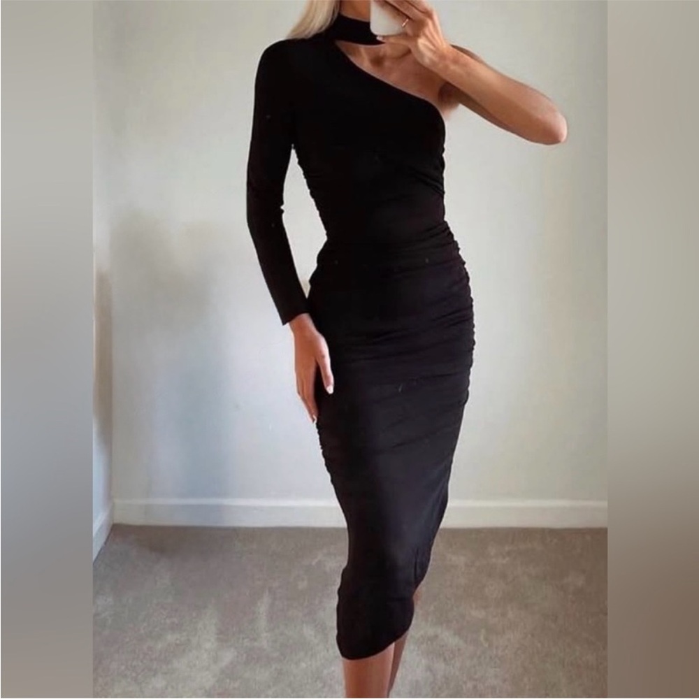 Zara Elegant Black One-Shoulder Dress